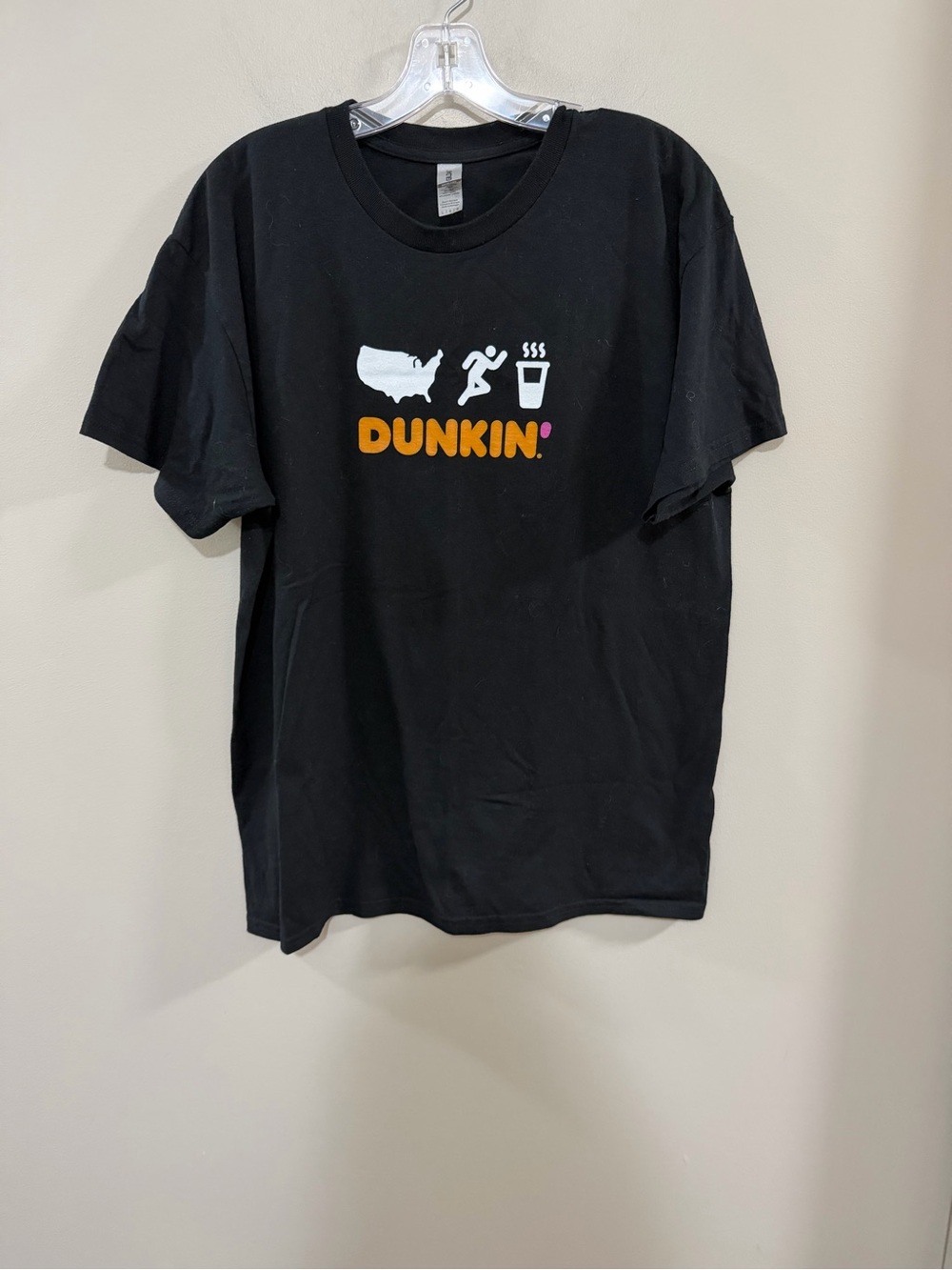 Unisex Gildan Black Short-Sleeve America Runs On Dunkin' Logo Tee. Size L